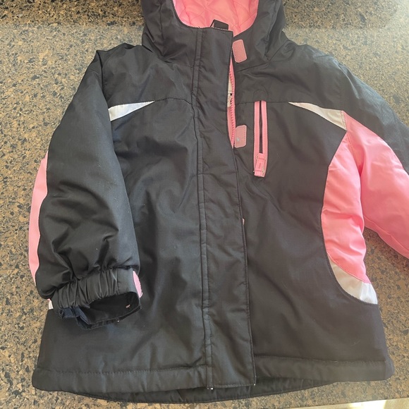 Toddler Girls 2T Winter Jacket - Picture 1 of 2